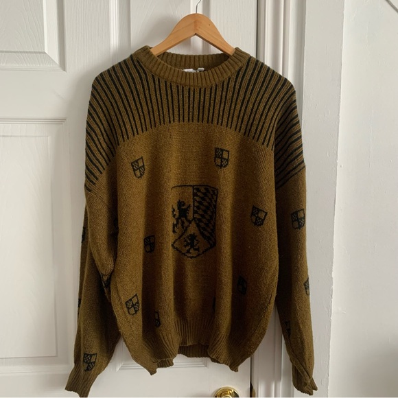 Massimo Italy Knit Wool Olive Green Griffin Crest Sweater - Picture 8 of 10